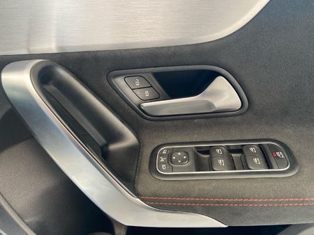 2022-Mercedes-AMG-A-Class-A35-AMG-4Matic_12