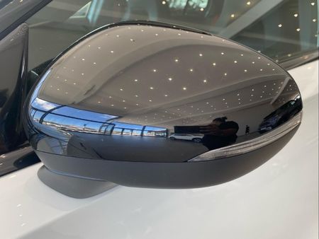 2022-Mercedes-AMG-A-Class-A35-AMG-4Matic_18