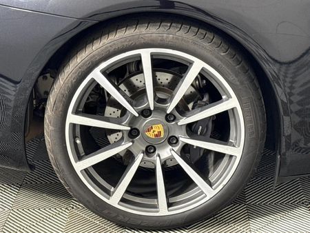 2015-Porsche-911-Carrera-Auto-Black-Edition_4
