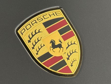 2015-Porsche-911-Carrera-Auto-Black-Edition_8