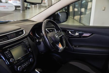 2020-Nissan-Qashqai-12T-Midnight-Auto_12