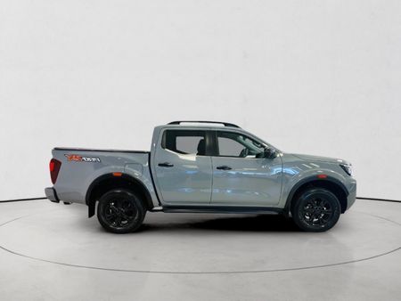 2021-Nissan-Navara-25-DDTi-PRO-2X-Auto-Double-Cab_2