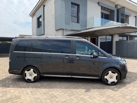 2026-Mercedes-Benz-V-Class-2026-Mercedes-Benz-V300d-Exclusive-Luxury-Spec_9