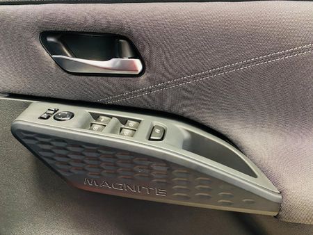 2026-Nissan-Magnite-10T-Acenta-Auto_13