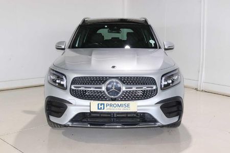 2024-Mercedes-Benz-GLB-220d-Progressive_1
