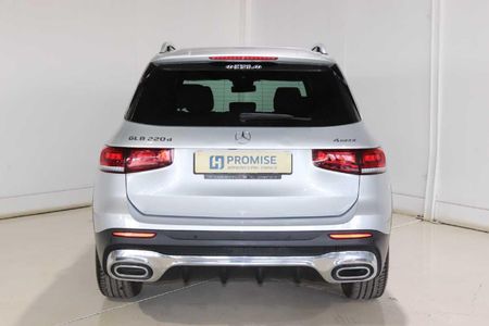 2024-Mercedes-Benz-GLB-220d-Progressive_4