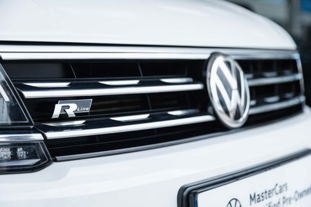 2020-Volkswagen-Tiguan-20-TSI-Highline-4Motion-Auto_3