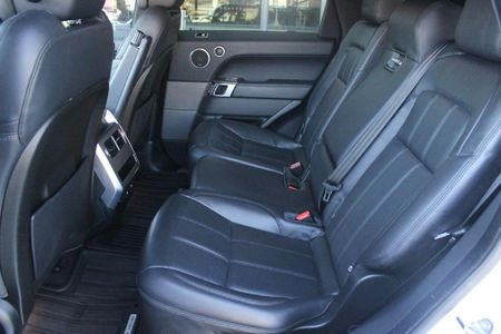 2021-Land-Rover-Range-Rover-Sport-30-D-HSE-190kW_11