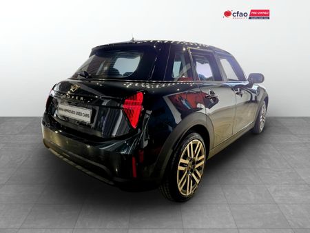 2025-MINI-Hatch-Cooper-Auto_10