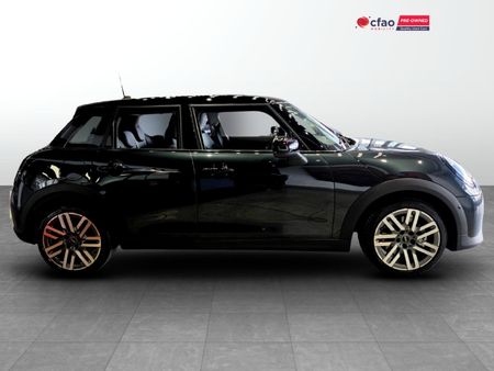 2025-MINI-Hatch-Cooper-Auto_11