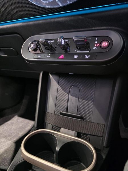 2025-MINI-Hatch-Cooper-Auto_15
