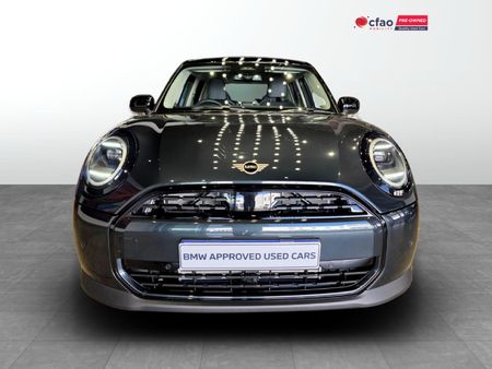 2025-MINI-Hatch-Cooper-Auto_2