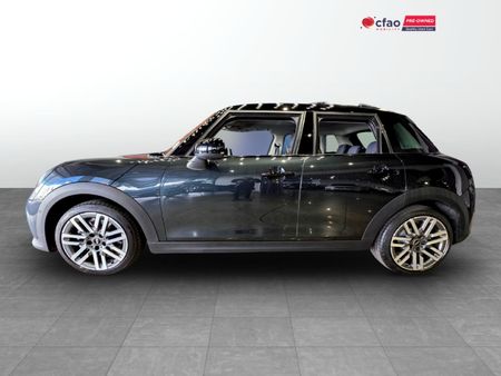 2025-MINI-Hatch-Cooper-Auto_4