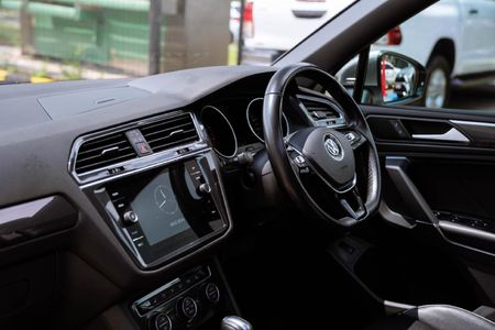 2020-Volkswagen-Tiguan-Allspace-20-TSI-Highline-4Motion-Auto-162kW_9