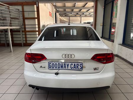 2012-Audi-A4-18-T-Attraction-Auto_3