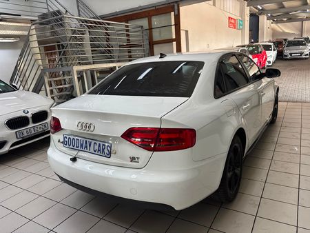 2012-Audi-A4-18-T-Attraction-Auto_4