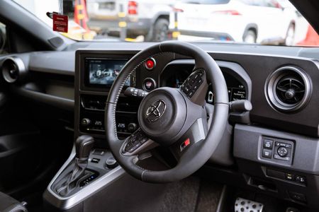2026-Toyota-GR-Yaris-Rally-16T-Auto_12
