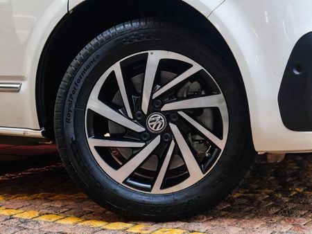 2021-Volkswagen-Caravelle-T61-20-BiTDI-Highline-Auto-4Motion-146kW_2