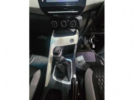 2023-Nissan-Magnite-10T-Acenta_9