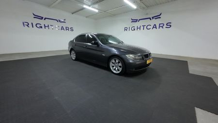 2005-BMW-3-Series-325i-Auto_0