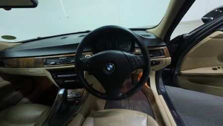 2005-BMW-3-Series-325i-Auto_11