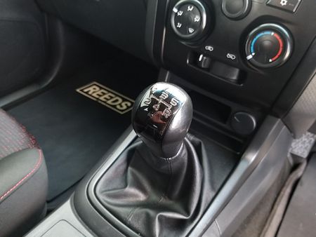 2022-Isuzu-D-Max-250-HO-Hi-Rider-Extended-Cab_14