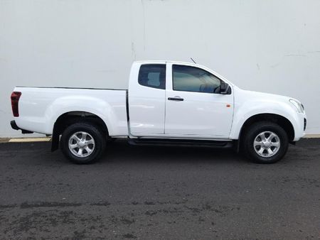 2022-Isuzu-D-Max-250-HO-Hi-Rider-Extended-Cab_1