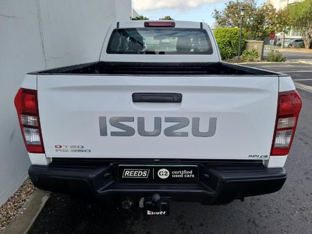 2022-Isuzu-D-Max-250-HO-Hi-Rider-Extended-Cab_4