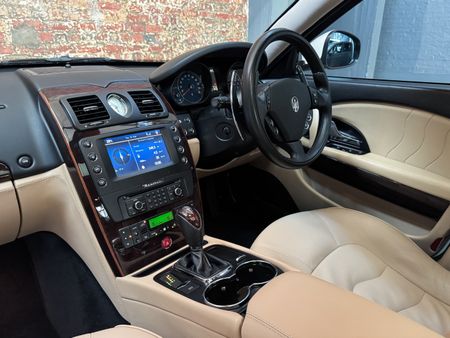 2012-Maserati-Quattroporte-S-Sport_32