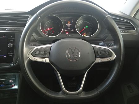 2023-Volkswagen-Tiguan-14-TSI-Life-DSG-Auto-110kW_10