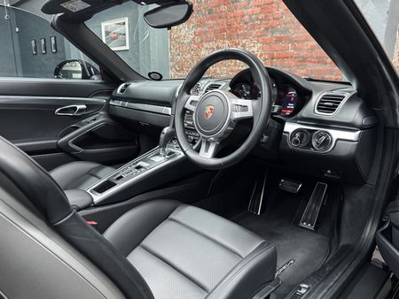 2015-Porsche-Boxster-GTS-Auto_29