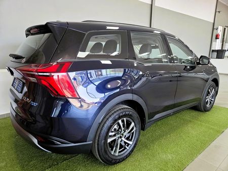 2025-Mahindra-XUV-700-20-AX5-Auto_1