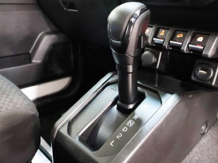 2021-Suzuki-Jimny-15-GLX-Auto_9