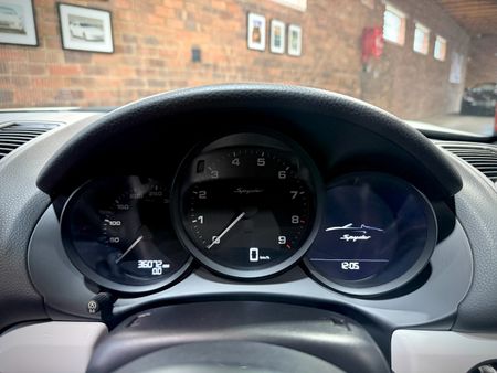 2016-Porsche-Boxster-Spyder_20