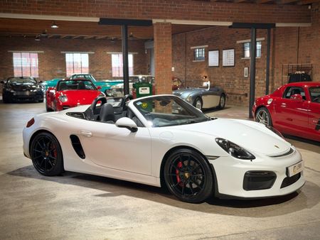 2016-Porsche-Boxster-Spyder_4