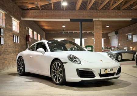 2017-Porsche-911-Carrera-S-Auto_0