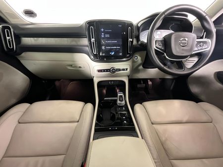 2020-Volvo-XC40-T3-Inscription-Auto_1