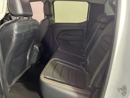 2023-Volkswagen-Amarok-30-TDI-V6-184kW-4Motion-Style-Auto-Double-Cab_3