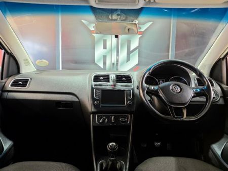 2015-Volkswagen-Polo-GP-12-TSI-Comfortline-66kW_15