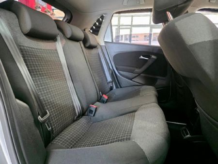 2017-Volkswagen-Polo-GP-12-TSI-Comfortline-66kW_11