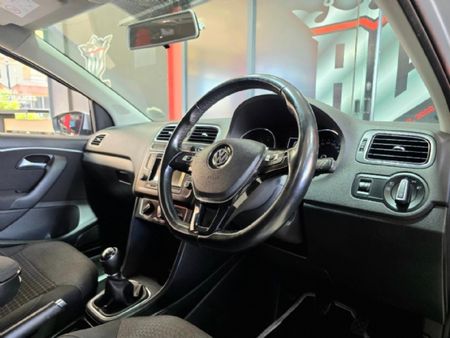 2017-Volkswagen-Polo-GP-12-TSI-Comfortline-66kW_12