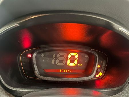 2016-Renault-Kwid-10-Dynamique_10