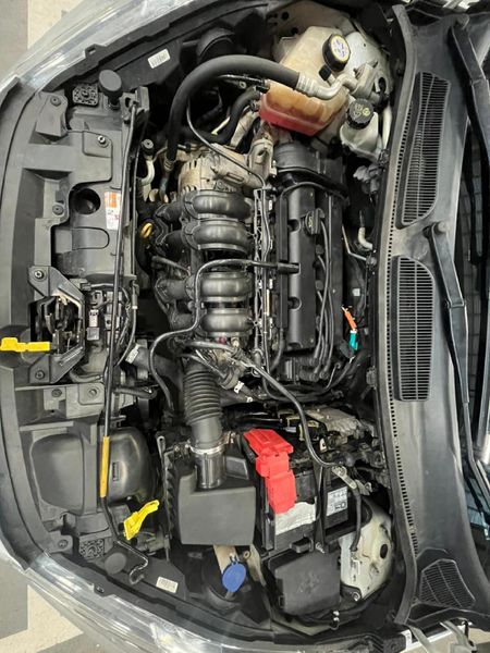 2016-Ford-Fiesta-14-Ambiente-5-dr_12