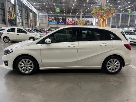 2015-Mercedes-Benz-B-Class-B-200-CDI-Auto_5