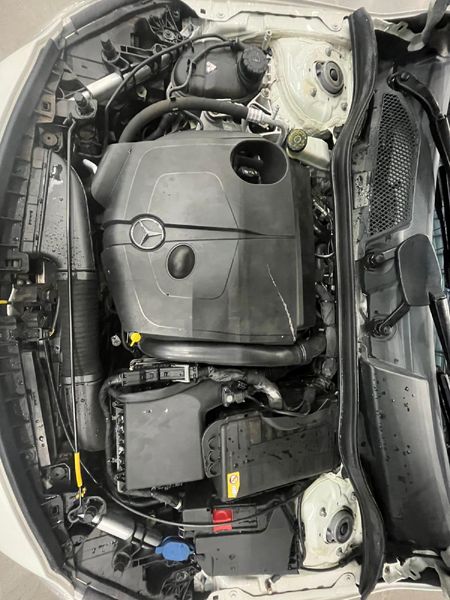 2015-Mercedes-Benz-A-Class-A-220-CDI-BE-Auto_12