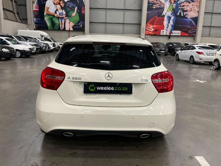 2015-Mercedes-Benz-A-Class-A-220-CDI-BE-Auto_3