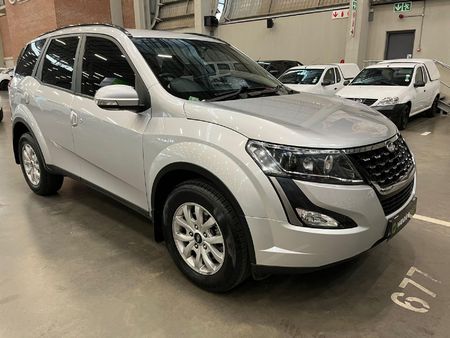 2022-Mahindra-XUV-500-22D-mHawk-7-seat-W6-Auto_0