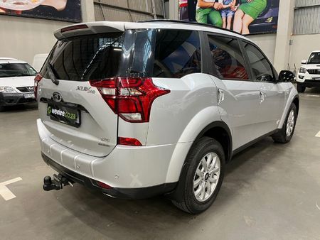 2022-Mahindra-XUV-500-22D-mHawk-7-seat-W6-Auto_2