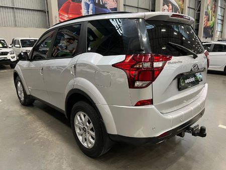 2022-Mahindra-XUV-500-22D-mHawk-7-seat-W6-Auto_4