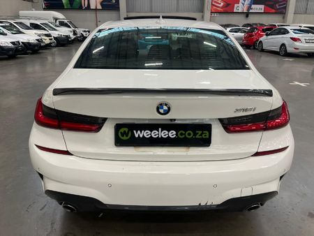 2020-BMW-3-Series-318i-M-Sport_3